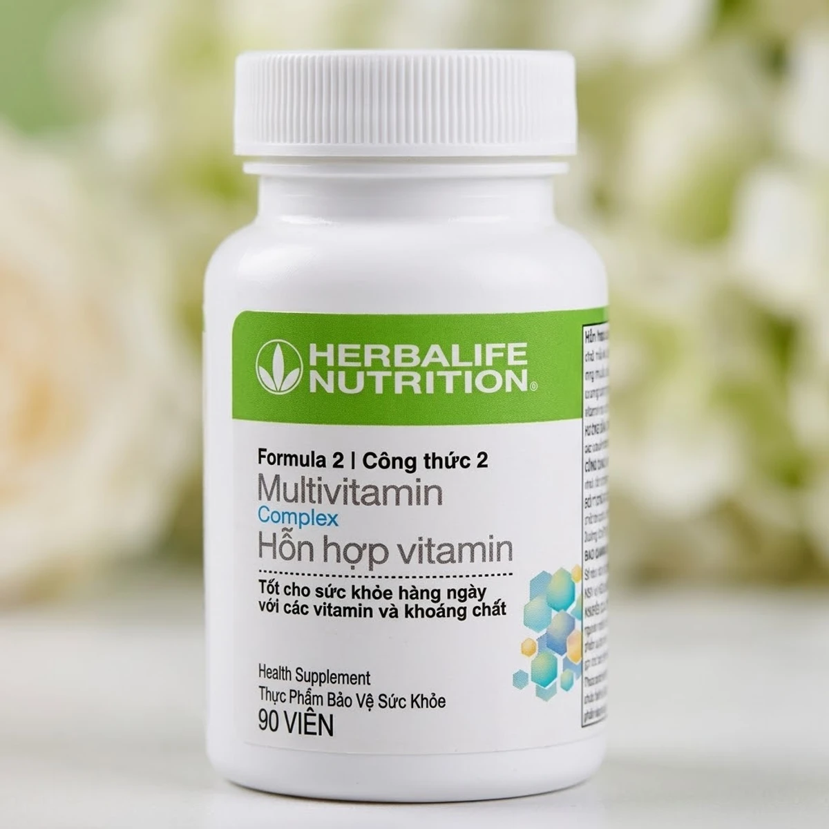 Câu hỏi thường gặp về Multivitamin Herbalife - close-up sản phẩm bokeh | nguyenphuonghealthy24h